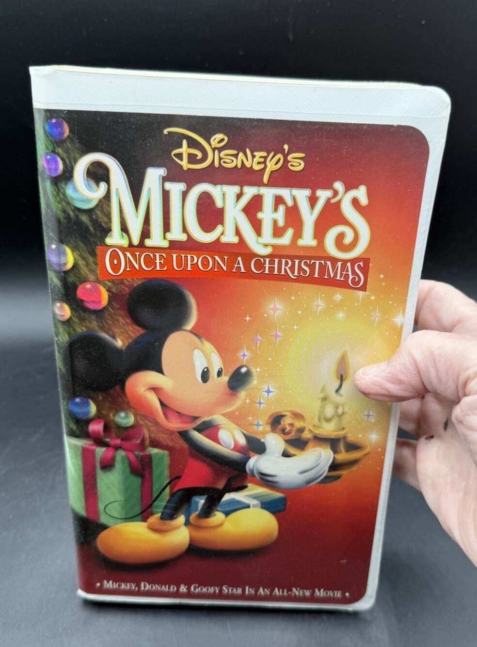 Mickey's Once Upon a Christmas VHS, 1999, Clamshell Disney Home Video EUC -4